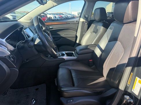 Used 2014 Cadillac SRX Luxury image 11