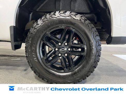 Used 2024 Chevrolet Silverado 1500 LT Trail Boss w/ Convenience Package II image 33