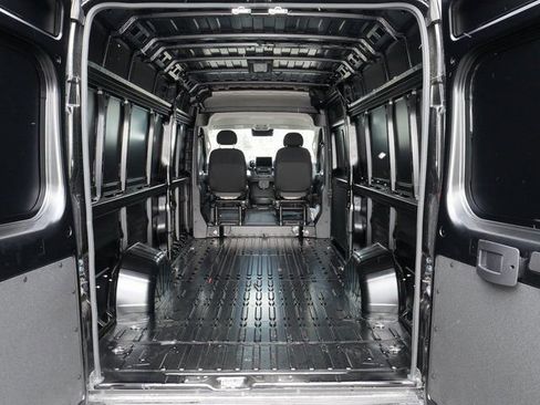 New 2026 RAM ProMaster 3500 w/ Quick Order Package 22G SLT FWD image 9