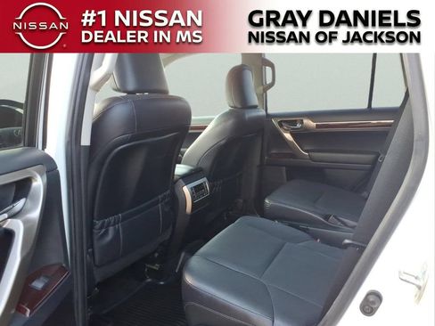Used 2017 Lexus GX 460 Premium AWD/4WD image 27