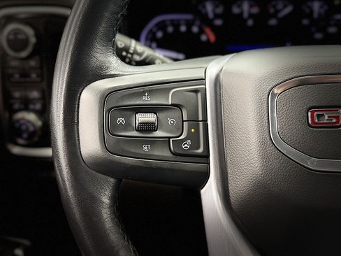 Used 2021 GMC Sierra 1500 SLT w/ SLT Premium Package AWD/4WD image 22