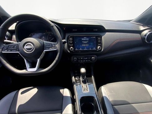 Used 2024 Nissan Kicks SR w/ SR Premium Package image 7