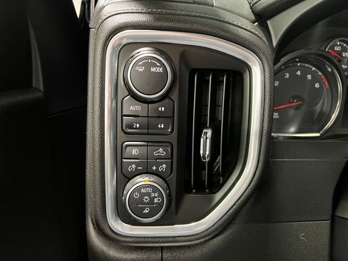 Used 2022 Chevrolet Silverado 2500 LTZ w/ LTZ Plus Package image 15