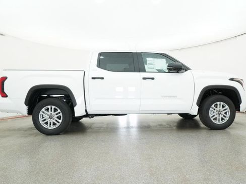 New 2026 Toyota Tundra SR5 w/ SR5 Convenience Package AWD/4WD image 27