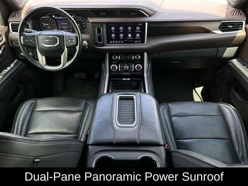 Used 2021 GMC Yukon Denali w/ Denali Premium Package image 11