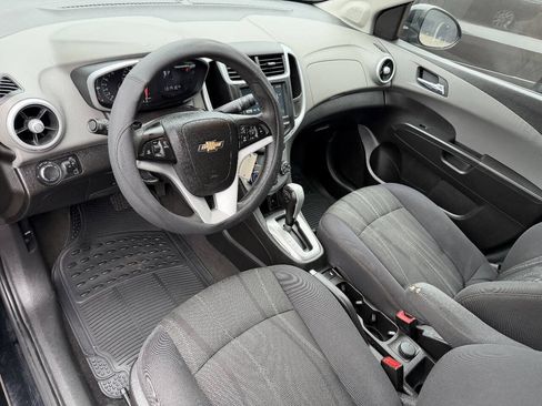 Used 2017 Chevrolet Sonic LT FWD image 10
