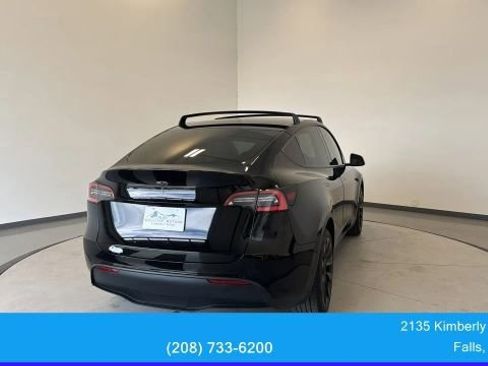 Used 2021 Tesla Model Y Long Range AWD/4WD image 14