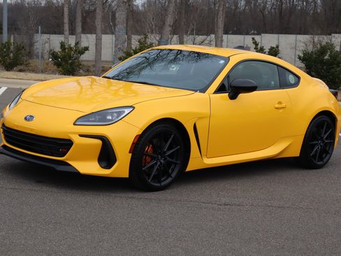 New 2026 Subaru BRZ Series.Yellow RWD image 2