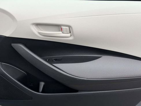 Used 2022 Toyota Corolla LE image 17