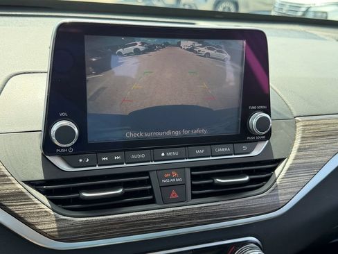 Used 2019 Nissan Altima 2.5 SL FWD image 23