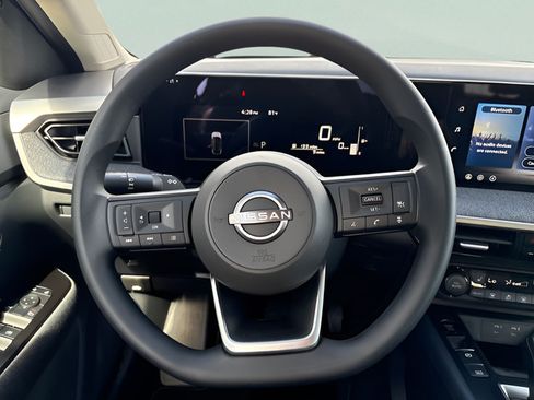 New 2026 Nissan Kicks SV w/ SV Premium Package FWD image 14