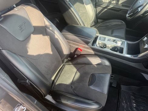 Used 2022 Ford Edge ST w/ Equipment Group 401A image 15