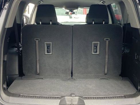 Used 2022 GMC Acadia SLE w/ Driver Convenience Package image 21