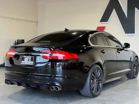 Used 2014 Jaguar XF R RWD image 7
