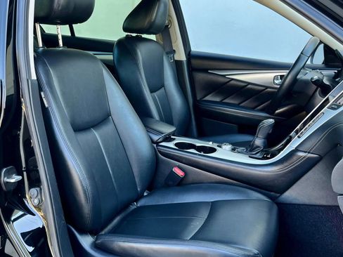 Used 2019 INFINITI Q50 Luxe w/ Essential Package (3.0T Luxe) RWD image 21