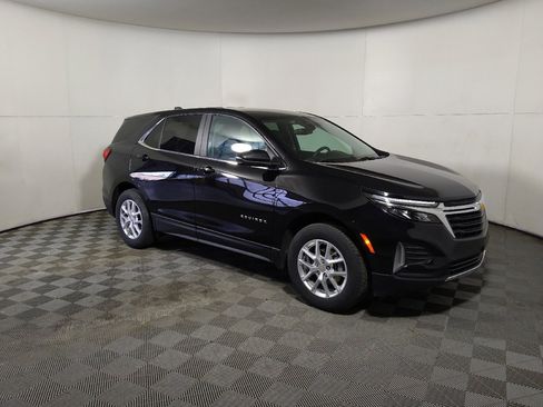 Used 2024 Chevrolet Equinox LT AWD/4WD image 11