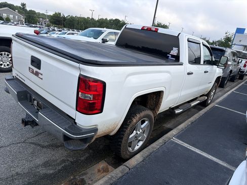 Used 2018 GMC Sierra 2500 4x4 Crew Cab image 10