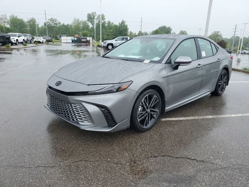 New 2026 Toyota Camry XSE FWD image 2