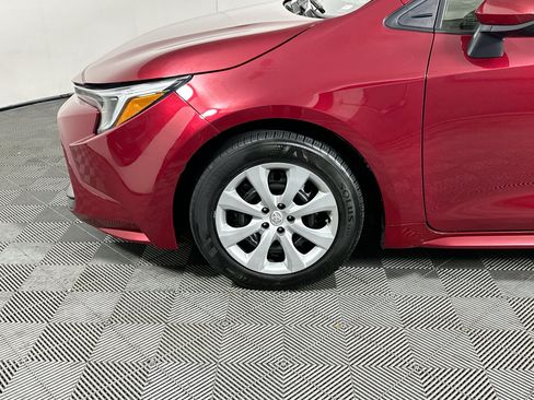 Used 2024 Toyota Corolla LE FWD image 11