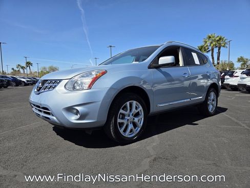 Used 2013 Nissan Rogue SL image 2