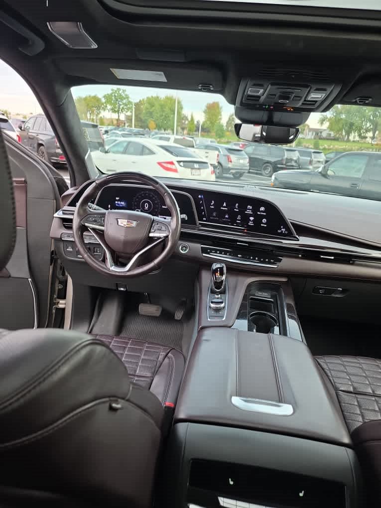 Used 2022 Cadillac Escalade ESV Sport Platinum w/ LPO, Floor Liner Package AWD/4WD image 7