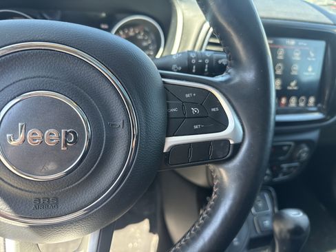 Used 2019 Jeep Compass Limited AWD/4WD image 19