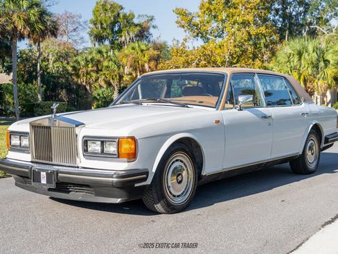Used 1990 Rolls-Royce Silver Spur II image 14