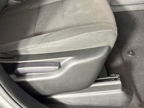 Used 2025 Dodge Durango GT RWD image 23