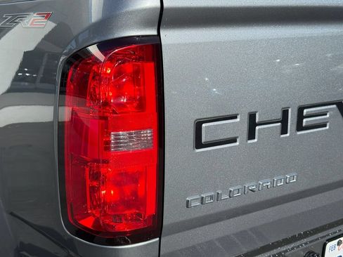 Used 2022 Chevrolet Colorado ZR2 AWD/4WD image 10