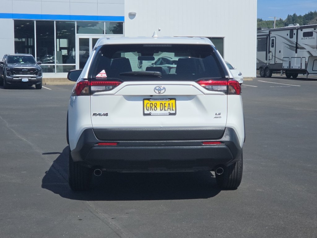 Certified 2025 Toyota RAV4 LE AWD/4WD image 8
