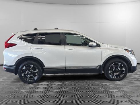 Used 2018 Honda CR-V Touring image 4