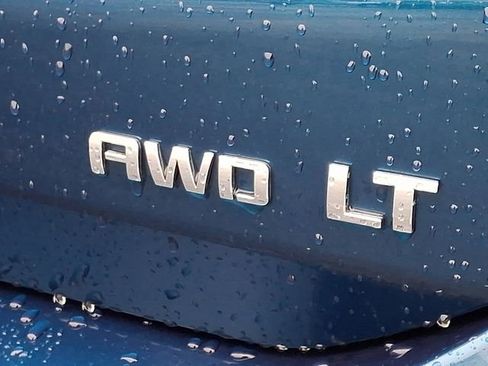 Used 2020 Chevrolet Equinox LT image 30