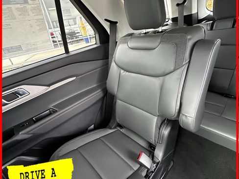 New 2026 Ford Explorer Active w/ Active Comfort Package image 43