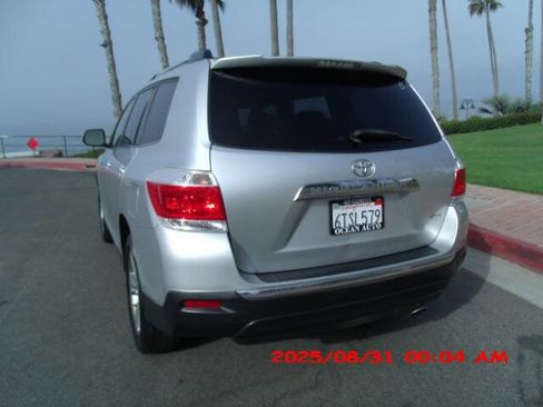 Used 2011 Toyota Highlander Limited image 20