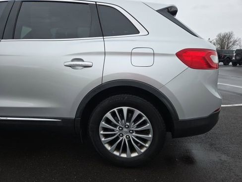 Used 2017 Lincoln MKX Select w/ Select Plus Package image 16