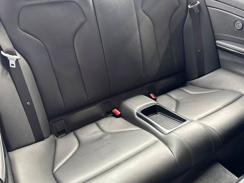 Used 2018 BMW M4 Coupe RWD image 33