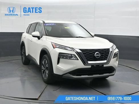 Used 2023 Nissan Rogue SV FWD image 4