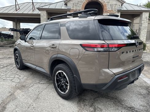 Used 2024 Nissan Pathfinder Rock Creek AWD/4WD image 5