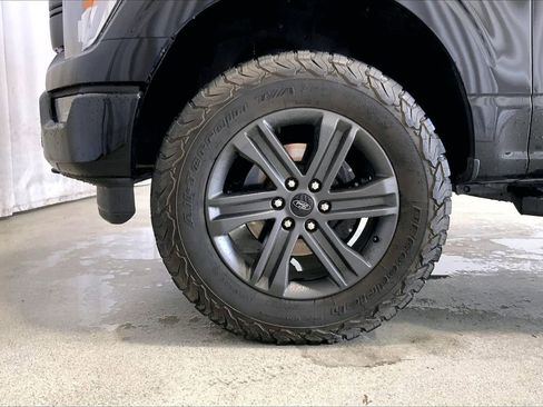 Used 2023 Ford F150 Lariat AWD/4WD image 6