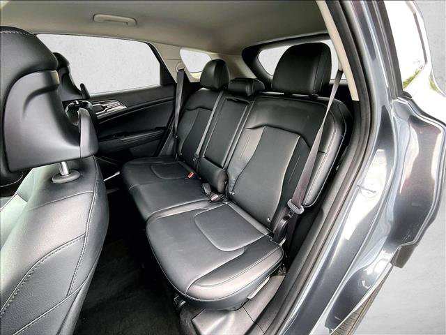Used 2023 Kia Sportage EX FWD image 28