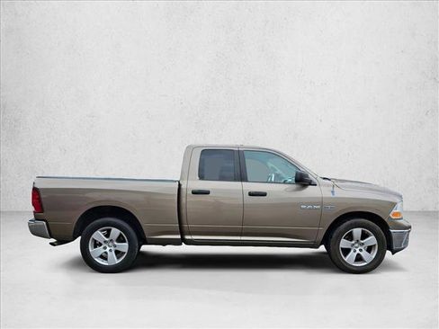 Used 2009 Dodge Ram 1500 Truck SLT w/ Popular Equipment Group image 4
