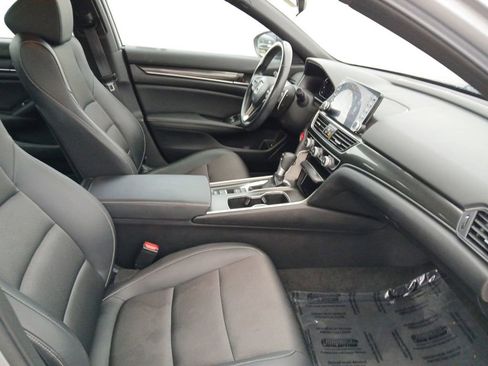 Used 2022 Honda Accord Sport image 15