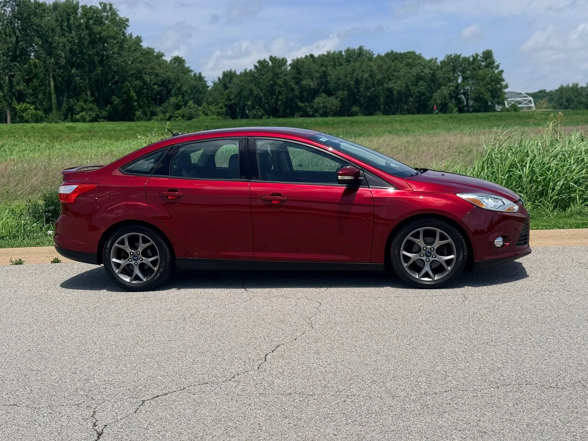 Used 2014 Ford Focus SE w/ Equipment Group 201A FWD image 26