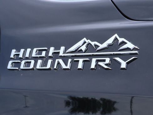 New 2026 Chevrolet Suburban High Country w/ Sun And Tow Package image 6