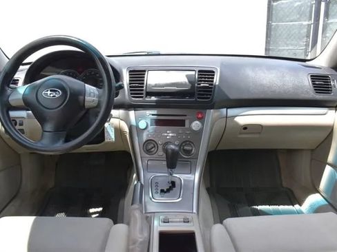 Used 2008 Subaru Outback 2.5i L.L. Bean AWD/4WD image 13