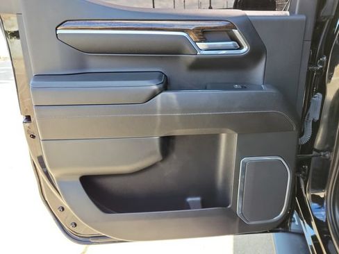 Used 2023 GMC Sierra 1500 SLE RWD image 13
