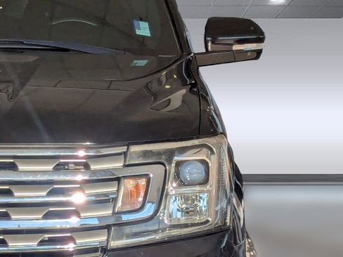 Used 2019 Ford Expedition Limited w/ Equipment Group 301A image 10
