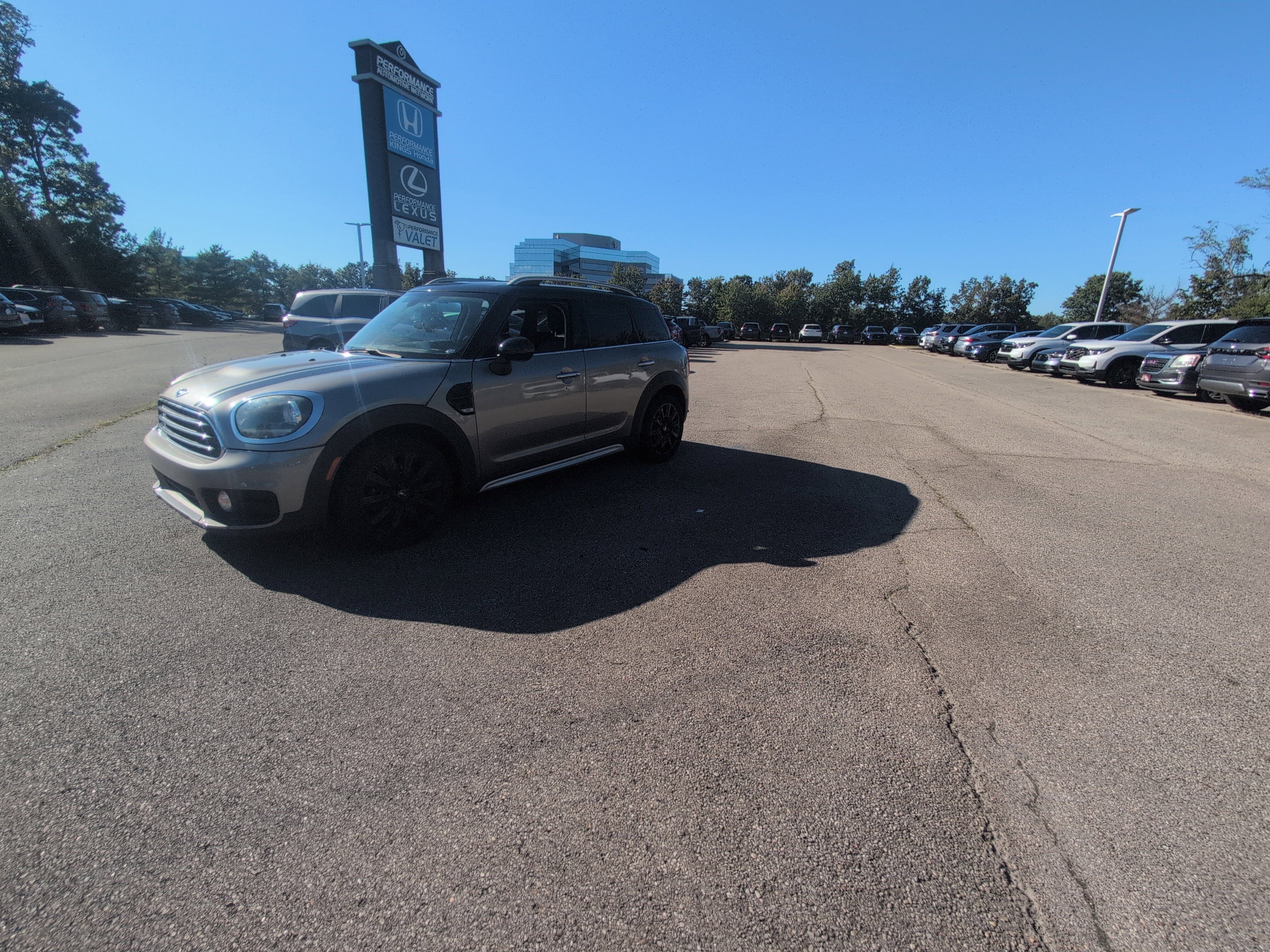 Used 2017 MINI Cooper Countryman FWD image 11