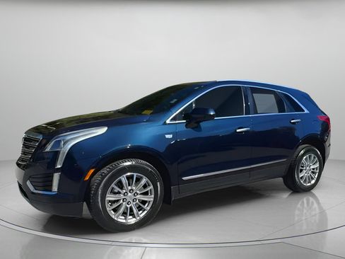 Used 2017 Cadillac XT5 Luxury w/ Driver Awareness Package image 13