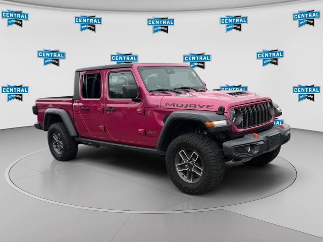 Used 2024 Jeep Gladiator Mojave w/ Convenience Group AWD/4WD image 8